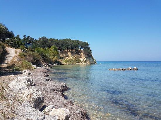 Παραλία Αχαράβης