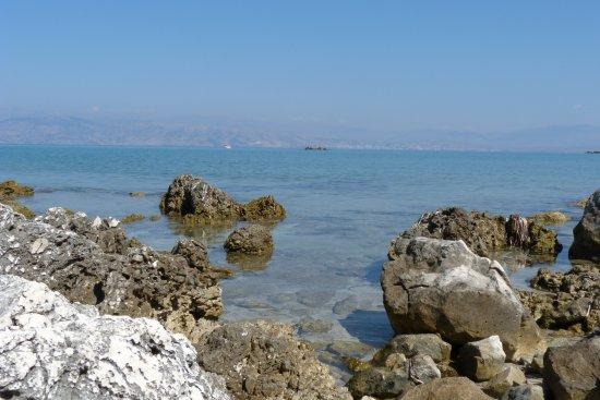 Παραλία Άγιος Σπυρίδωνας